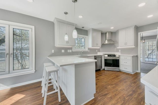 3030 S 130th STREET, New Berlin, WI 53151