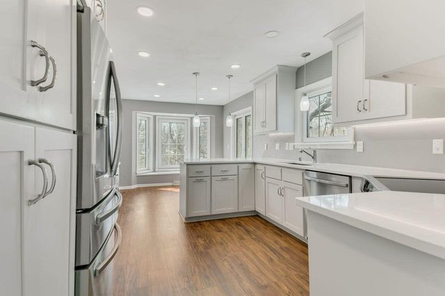 3030 S 130th STREET, New Berlin, WI 53151