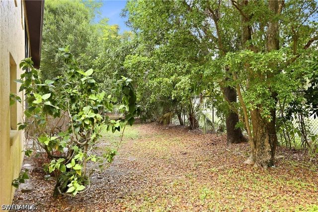 1450 GREEN VALLEY CIR 502, Naples, FL 34104