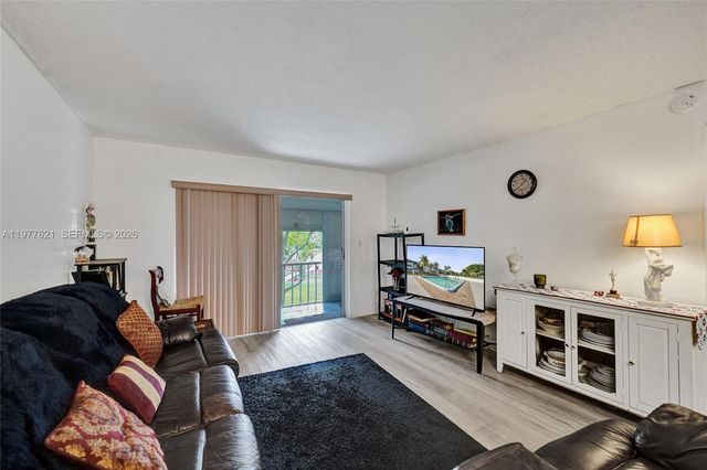 4650 Washington Street 209, Hollywood, FL 33021
