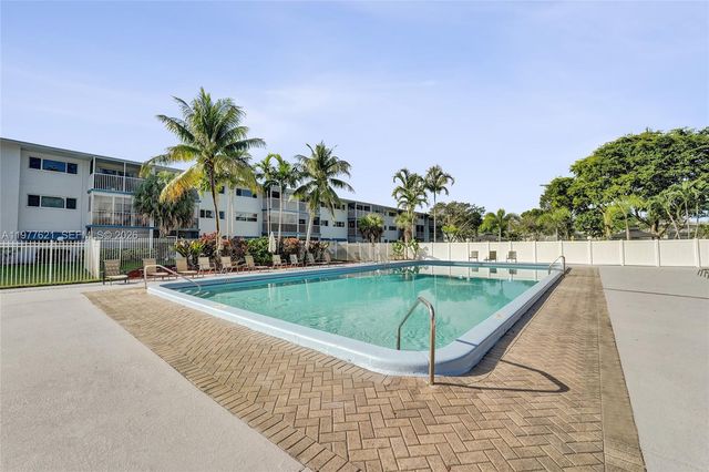4650 Washington Street 209, Hollywood, FL 33021