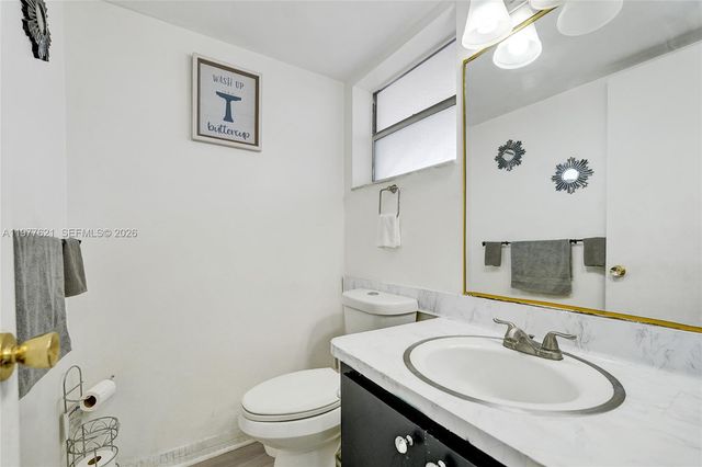 4650 Washington Street 209, Hollywood, FL 33021