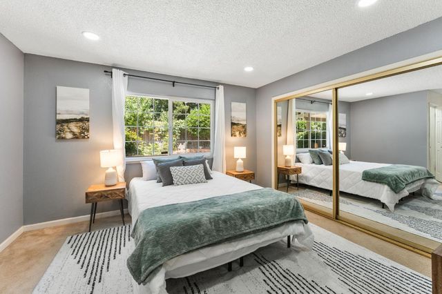 8645 Prairiewoods Dr, Sacramento, CA 95828