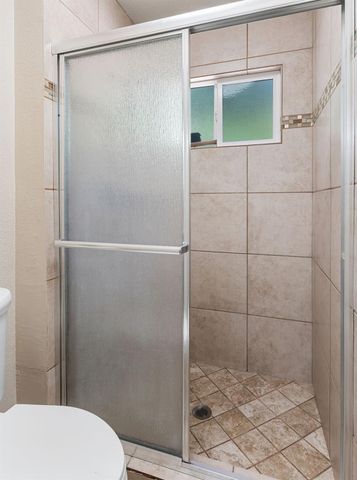 8645 Prairiewoods Dr, Sacramento, CA 95828
