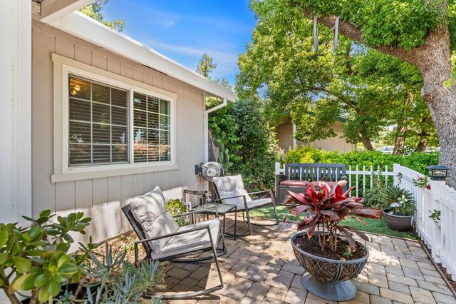 8645 Prairiewoods Dr, Sacramento, CA 95828