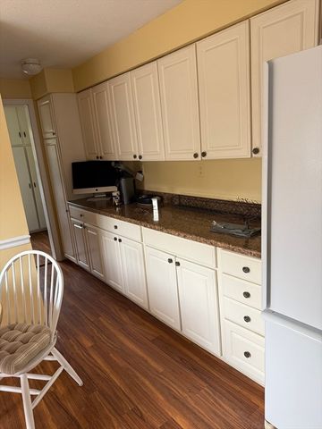 120 Camden St, South Hadley, MA 01075