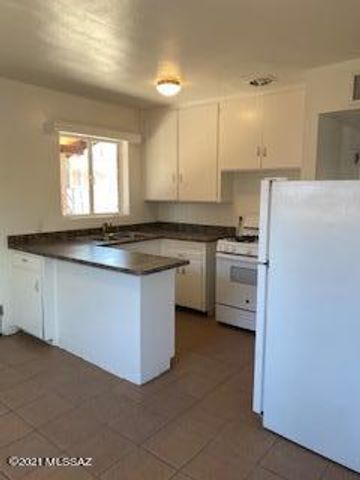 1036 E Water Street, Tucson, AZ 85719