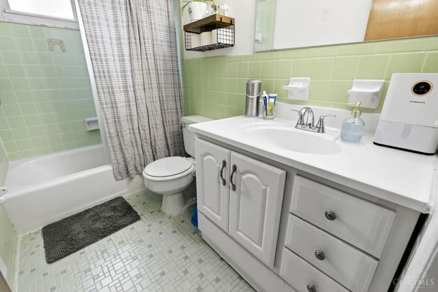 7975 Pfeiffer Road, Montgomery, OH 45242