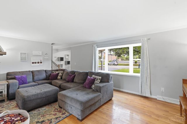 7975 Pfeiffer Road, Montgomery, OH 45242
