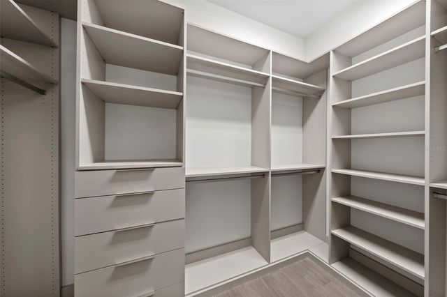 2905 W SAN CARLOS STREET, Tampa, FL 33629