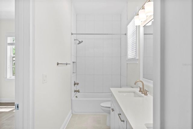 2905 W SAN CARLOS STREET, Tampa, FL 33629