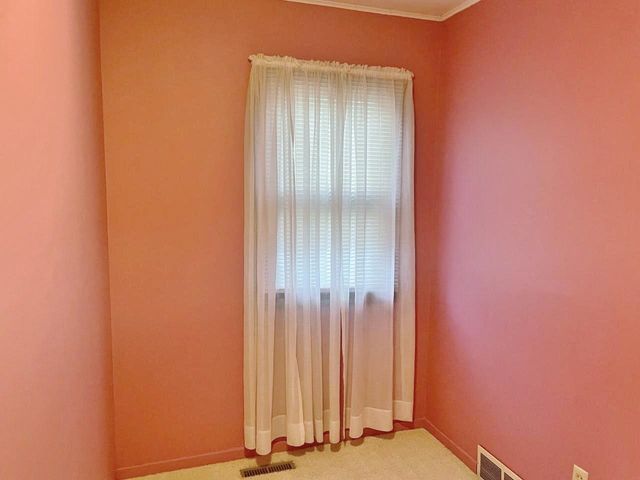 1200 3rd St NE, Minot, ND 58703