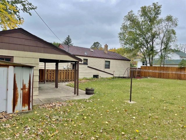 1200 3rd St NE, Minot, ND 58703