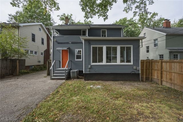 1173 Yellowstone Road, Cleveland Heights, OH 44121