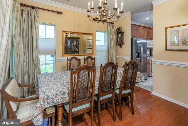 47 LEXINGTON DR, Pennington, NJ 08534