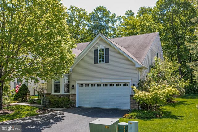 47 LEXINGTON DR, Pennington, NJ 08534
