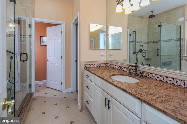 47 LEXINGTON DR, Pennington, NJ 08534