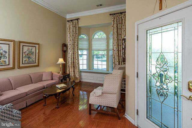 47 LEXINGTON DR, Pennington, NJ 08534