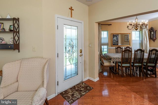47 LEXINGTON DR, Pennington, NJ 08534