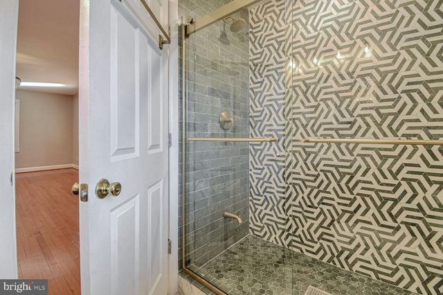 8112 EASTERN AVE NW, Washington, DC 20012