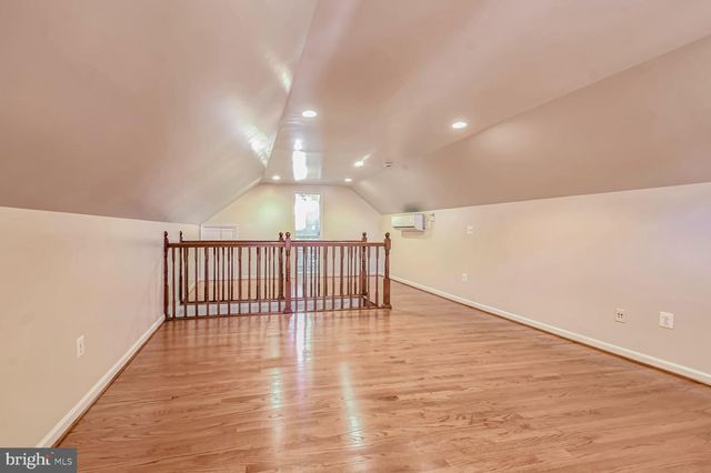8112 EASTERN AVE NW, Washington, DC 20012