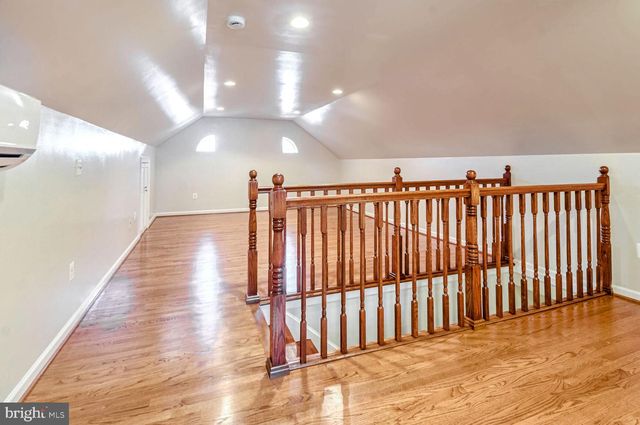 8112 EASTERN AVE NW, Washington, DC 20012