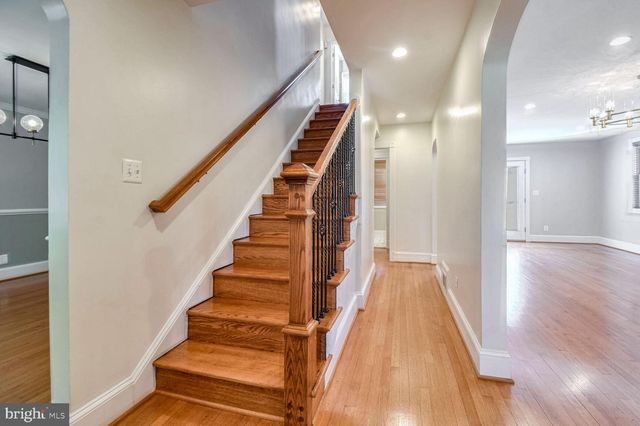 8112 EASTERN AVE NW, Washington, DC 20012
