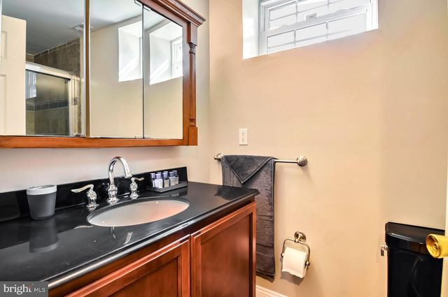 8112 EASTERN AVE NW, Washington, DC 20012