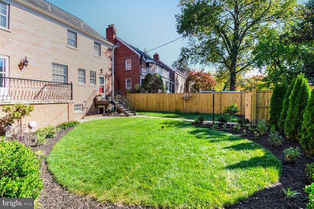 8112 EASTERN AVE NW, Washington, DC 20012