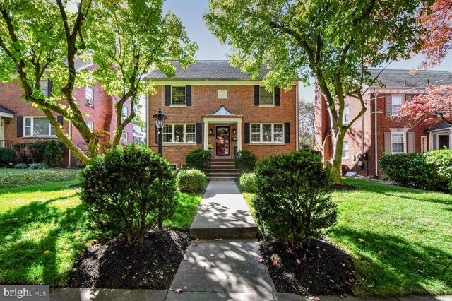 8112 EASTERN AVE NW, Washington, DC 20012
