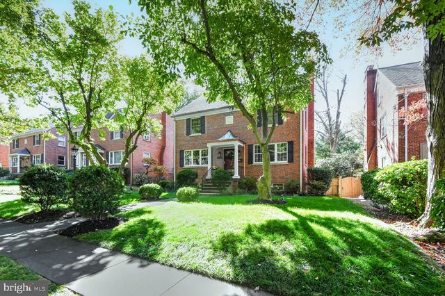 8112 EASTERN AVE NW, Washington, DC 20012