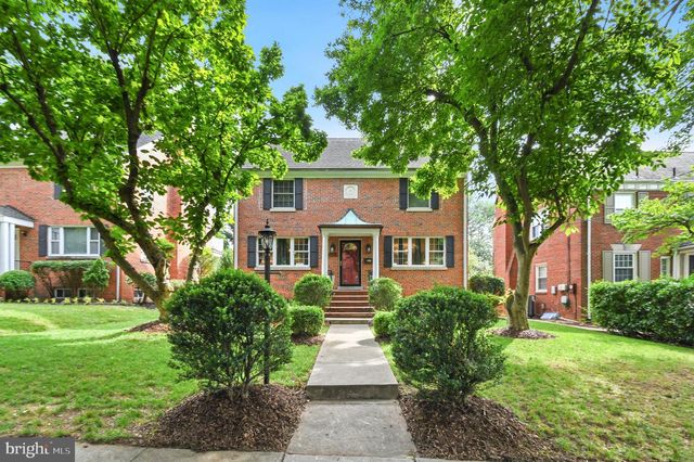 8112 EASTERN AVE NW, Washington, DC 20012