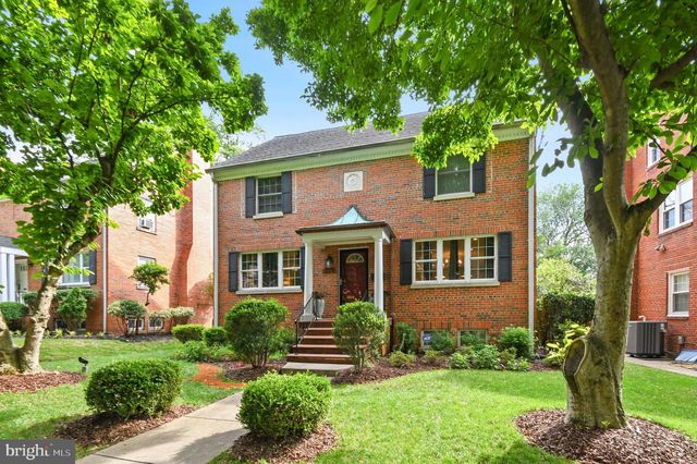 8112 EASTERN AVE NW, Washington, DC 20012
