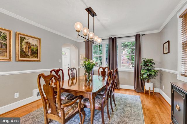 8112 EASTERN AVE NW, Washington, DC 20012