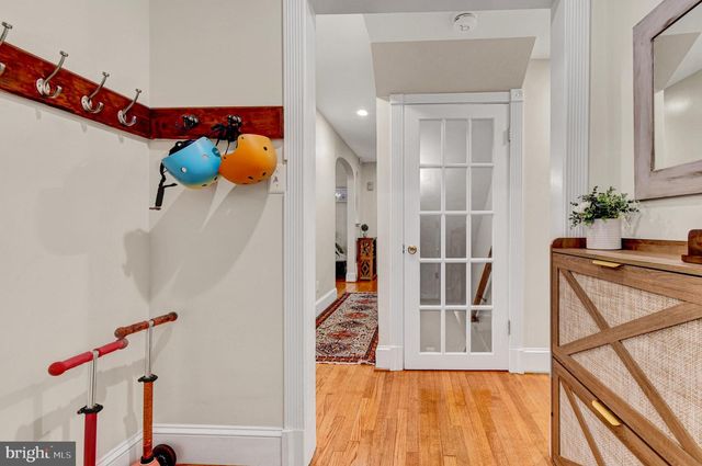 8112 EASTERN AVE NW, Washington, DC 20012