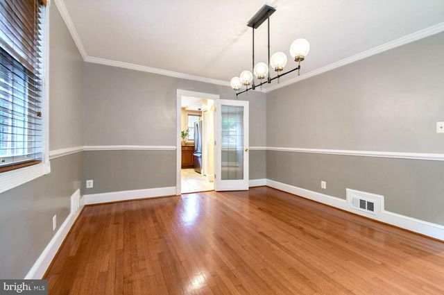 8112 EASTERN AVE NW, Washington, DC 20012