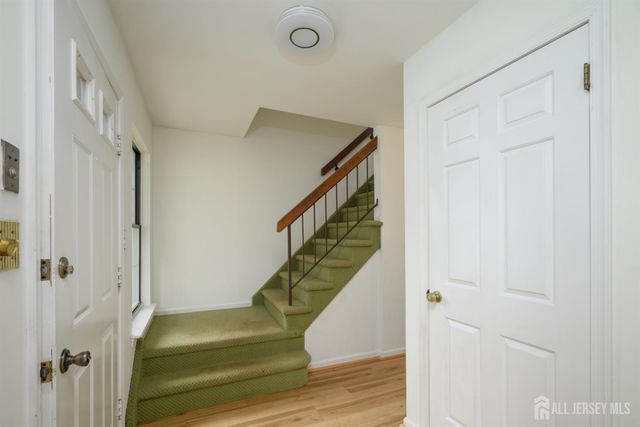 1004 Timber Oaks Road 4, Edison, NJ 08820