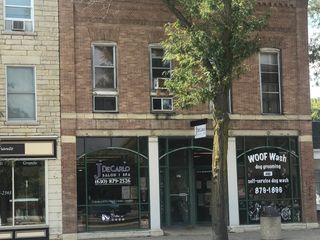 137 S Batavia Avenue D, Batavia, IL 60510