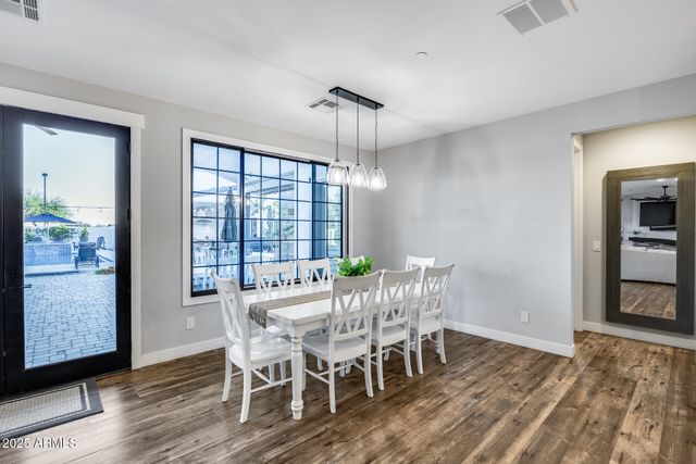 8425 W LOUISE Court, Peoria, AZ 85383