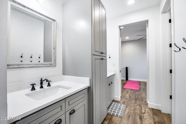 8425 W LOUISE Court, Peoria, AZ 85383