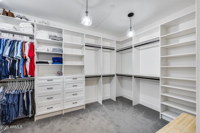 8425 W LOUISE Court, Peoria, AZ 85383