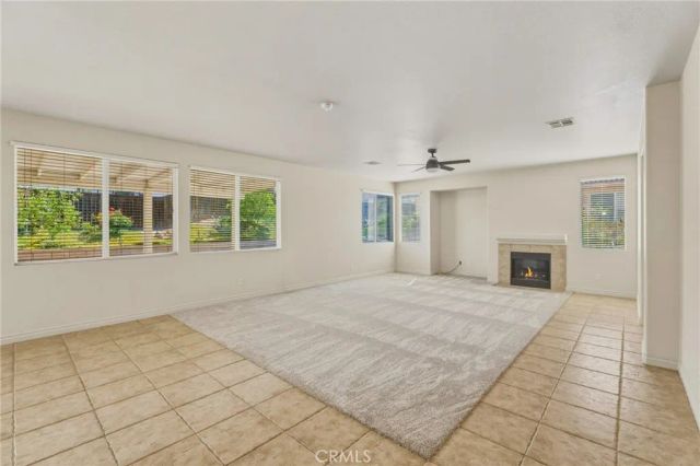 14373 Silent Spring, Hesperia, CA 92344