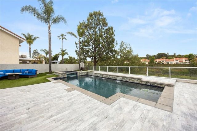 6 Sand Pointe, Laguna Niguel, CA 92677