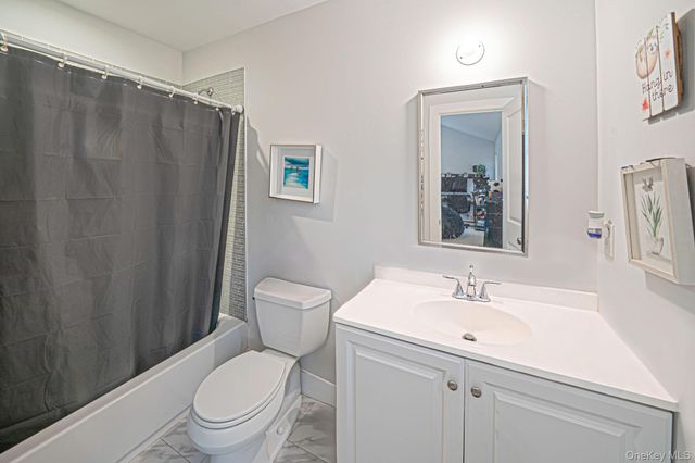 187 Hallock Street, Riverhead, NY 11901