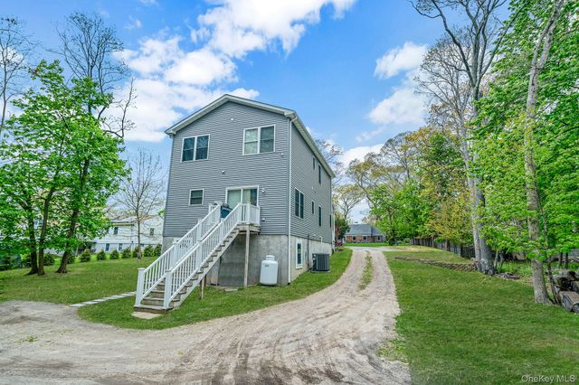 187 Hallock Street, Riverhead, NY 11901