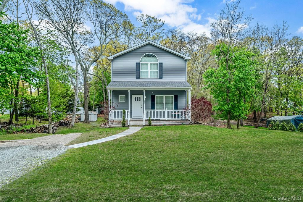 187 Hallock Street, Riverhead, NY 11901