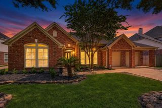 1527 Lake Pauline Court, Richmond, TX 77406