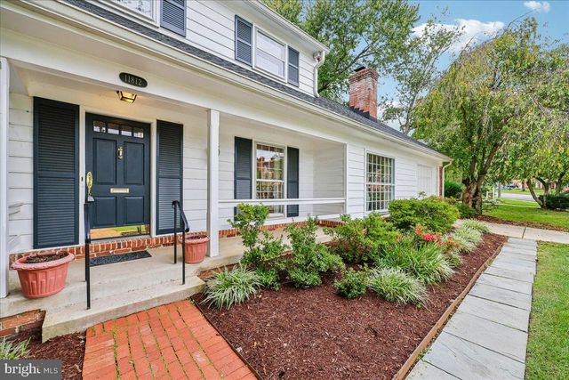 11812 FARMLAND DR, North Bethesda, MD 20852