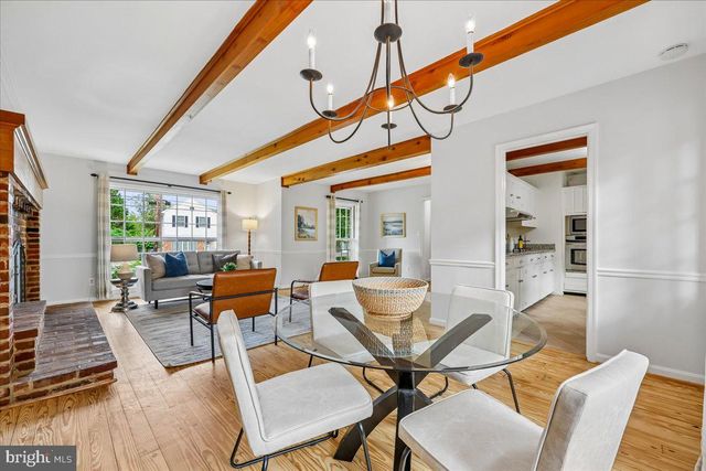11812 FARMLAND DR, North Bethesda, MD 20852
