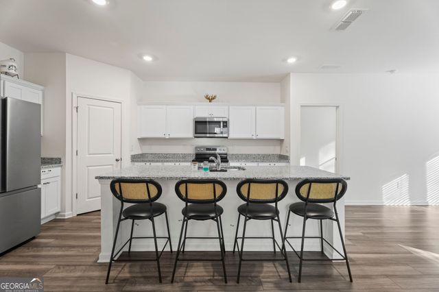 119 Bantry Way, Locust Grove, GA 30248